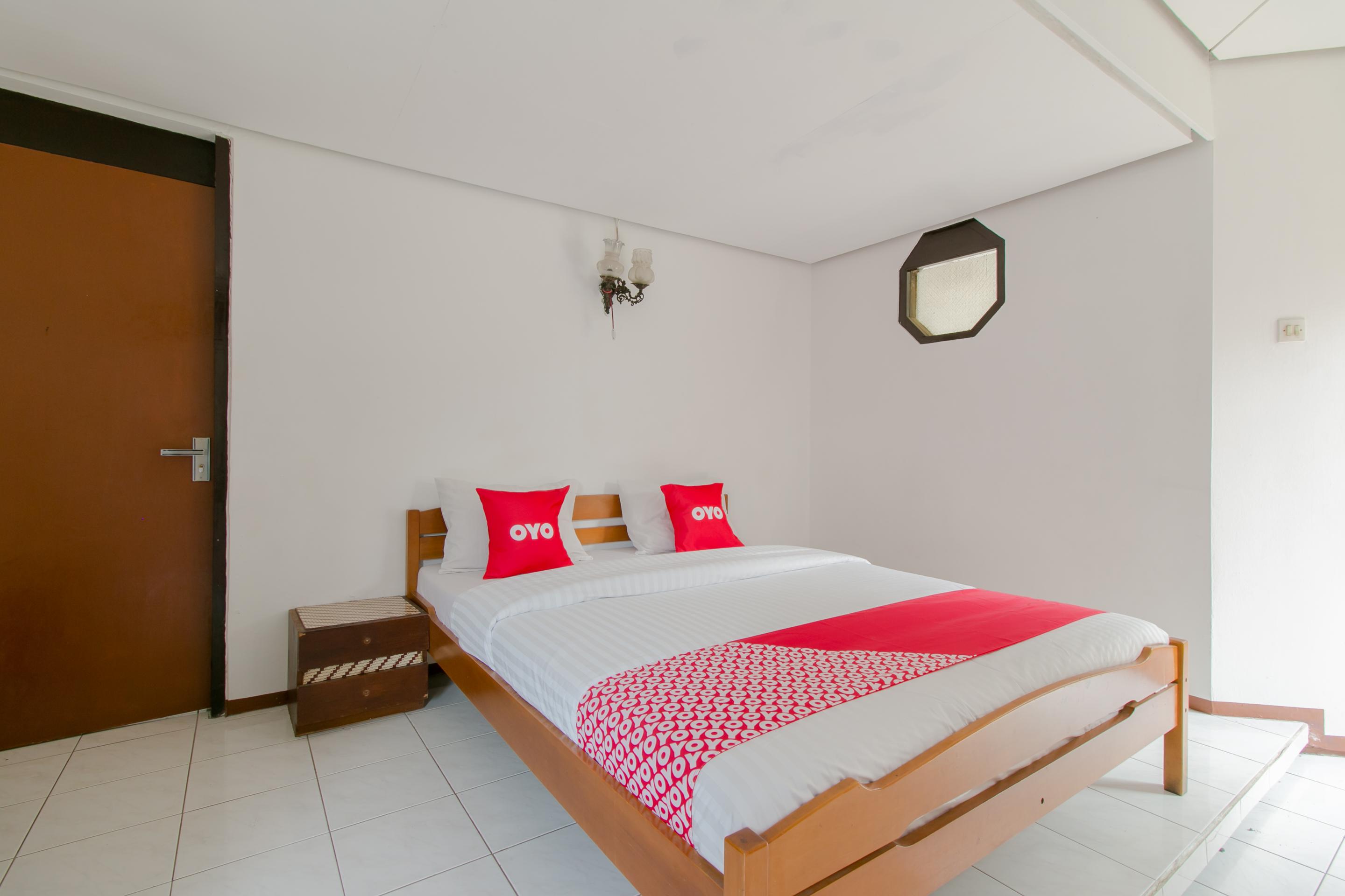 Oyo 1996 Koneng Hotel Cibodas Kültér fotó
