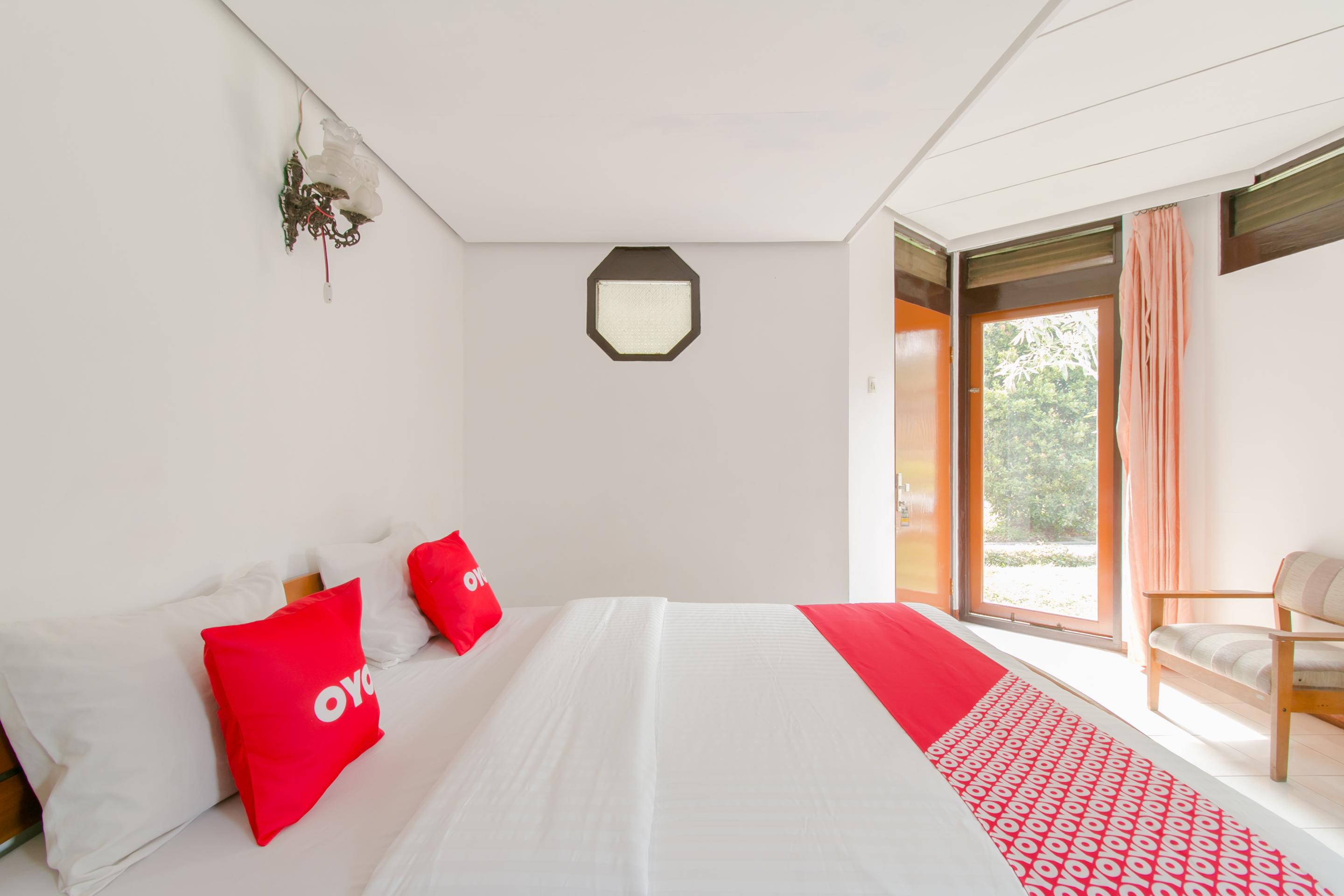 Oyo 1996 Koneng Hotel Cibodas Kültér fotó