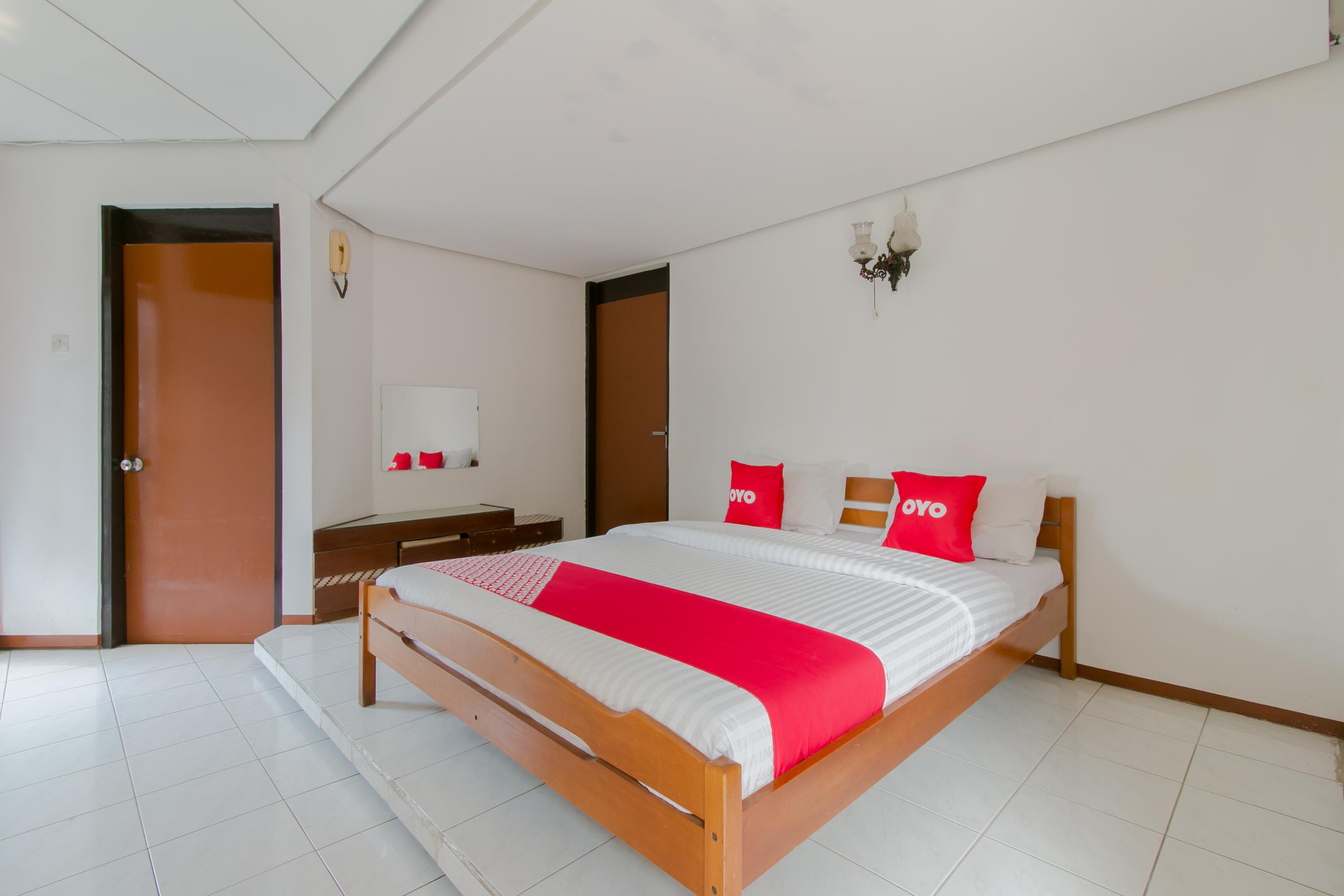 Oyo 1996 Koneng Hotel Cibodas Kültér fotó