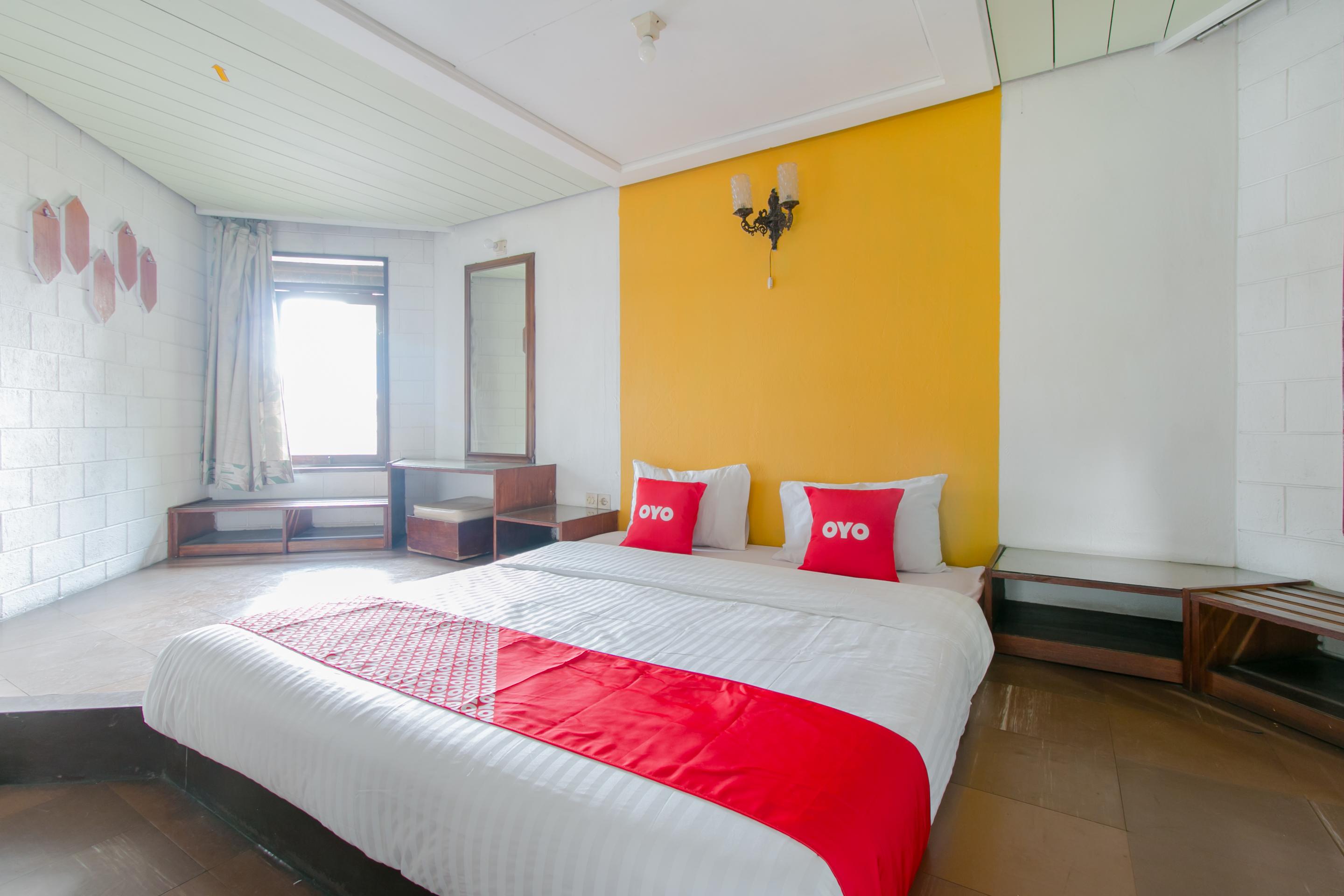 Oyo 1996 Koneng Hotel Cibodas Kültér fotó