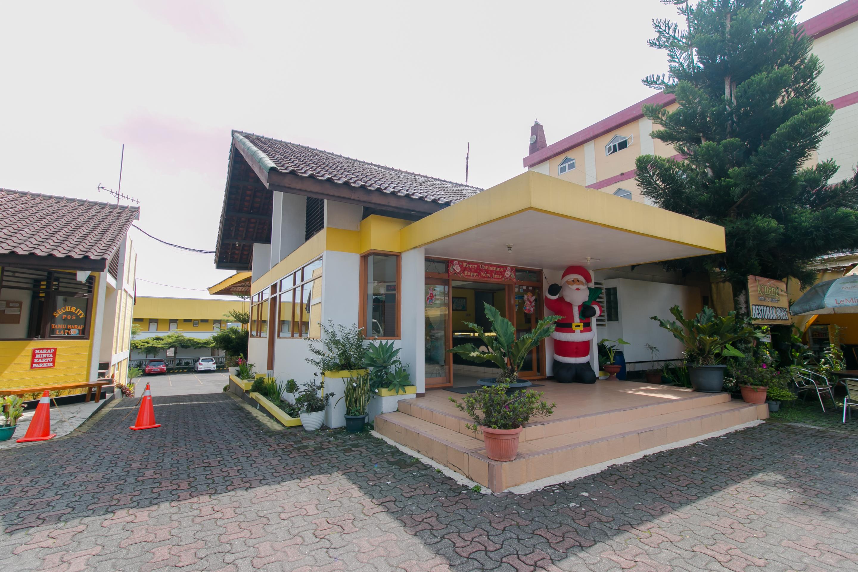 Oyo 1996 Koneng Hotel Cibodas Kültér fotó